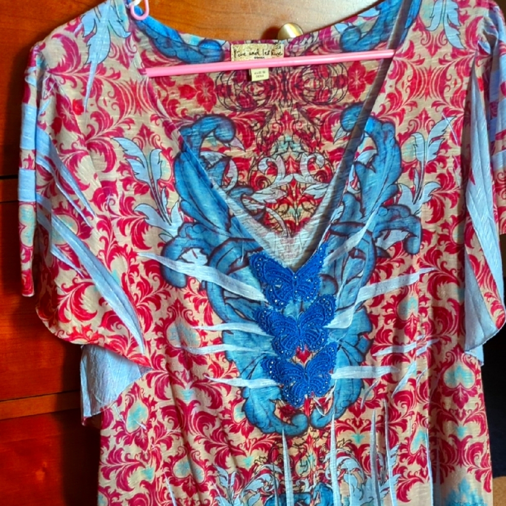 Women's Floral V-Neck Top - Blue & Red Live & Let Live.3X.Worn Once &Washed SALE